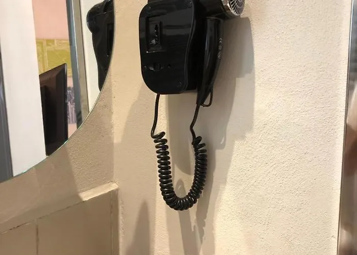 Alojamento de Acomodação e Pequeno-almoço Locus Pendinelli 4*