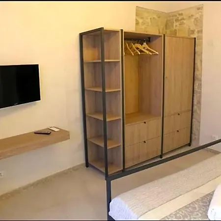 Locus Pendinelli B&B 4*